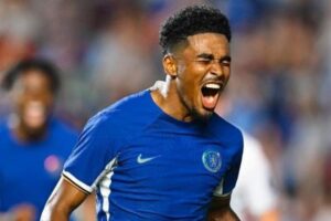 Bek Rp 695 M Berdarah Indonesia Dikontrak Aston Villa